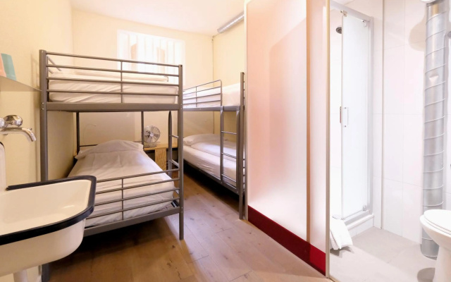 Barabas - Hostel – Guest Rooms – Lucerne
