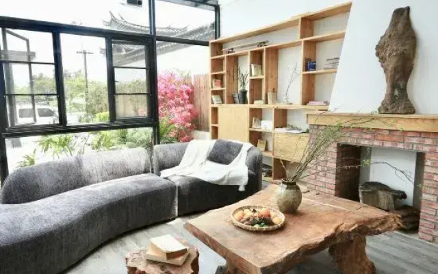 Yushangsheng Meishe Inn