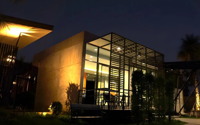 Mila Garden Hotel