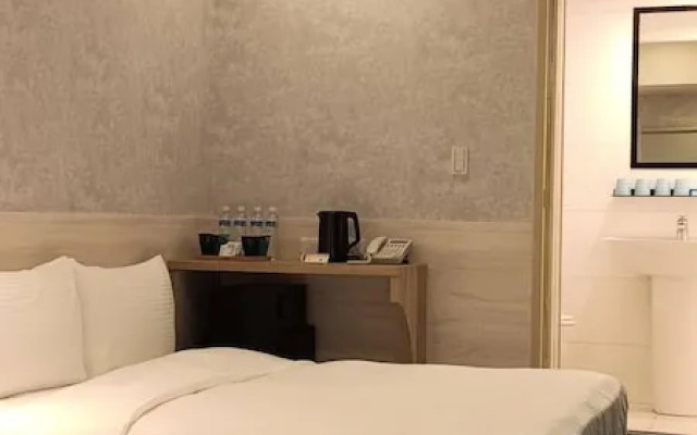 Sky Gate Hotel
