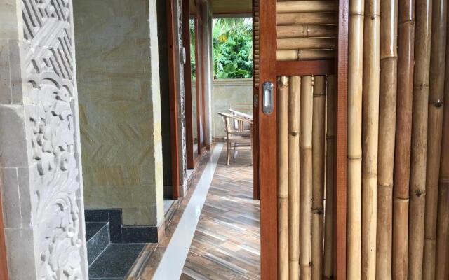 Ubud Paras Villa