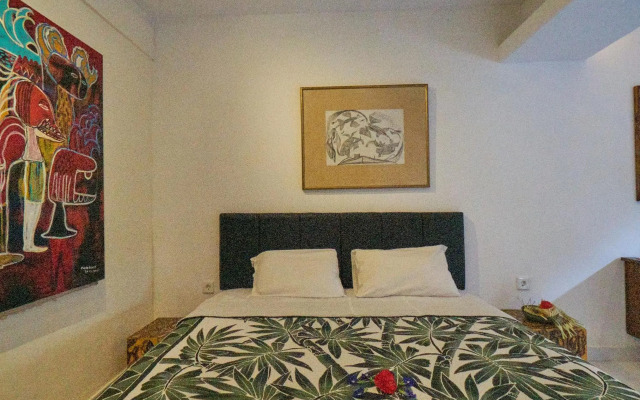 Rumah Paros & Gallery