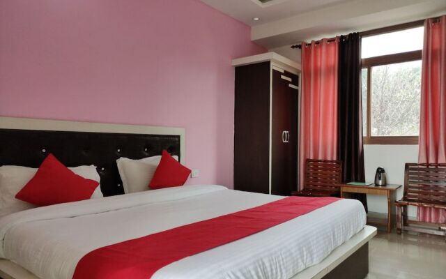 Hotel Green Woods