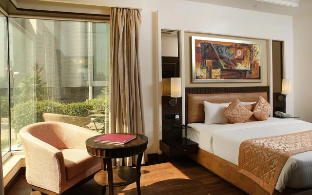 Inde Vista Woods Signature Tower