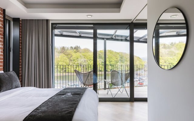 The Cliffe at the Quay