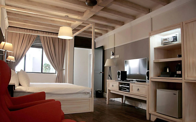 Mango Tree Place - Hideaway