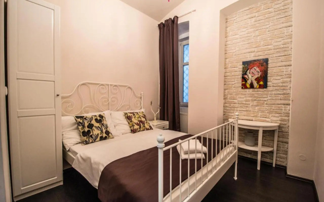 Brooklyn Sauna Apt by Ruterra
