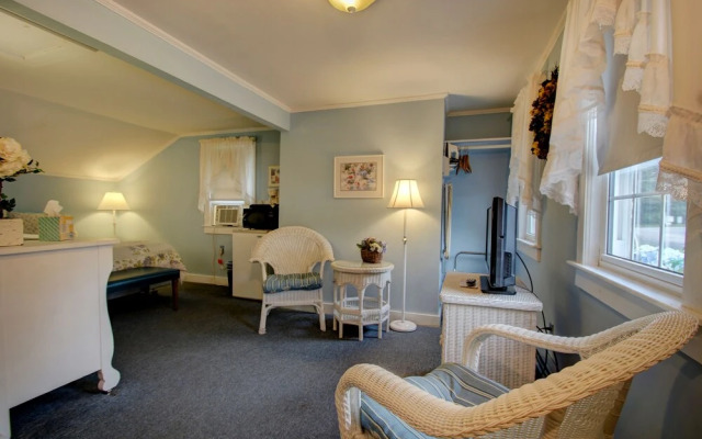 Sandy Neck Motel