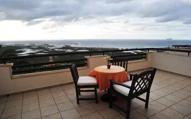Kavousi Resort