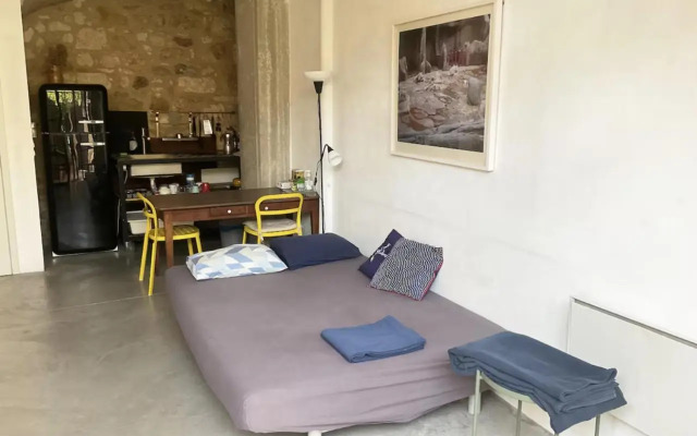 Stylish Art House Palmeti