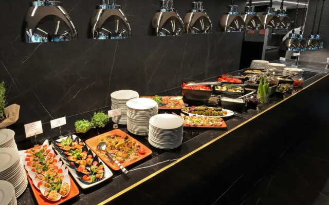 Отель Ensana Thermal Margaret Island