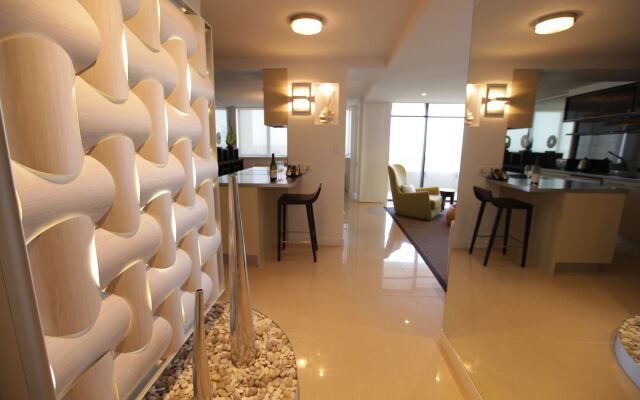Windward Apartments
