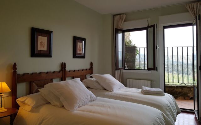 Views & luxury in Old Town