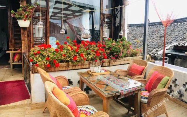 Hualou Zhilian Hostel