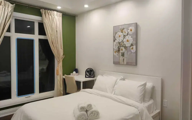 Luxurious Rooms in Pickering