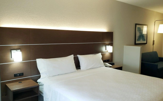 Holiday Inn Express Hotel & Suites Weslaco by IHG