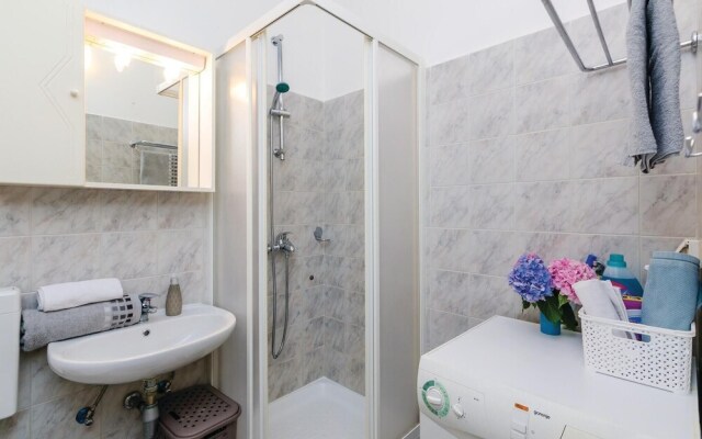 Nice Home in Bosanka With Wifi and 3 Bedrooms