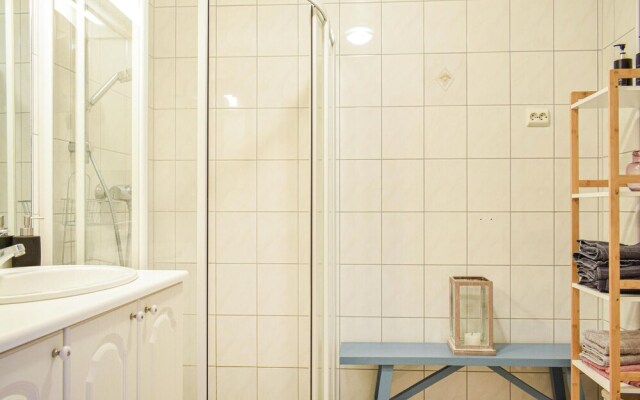 Beautiful Apartment in Åkrehamn With Wifi and 2 Bedrooms