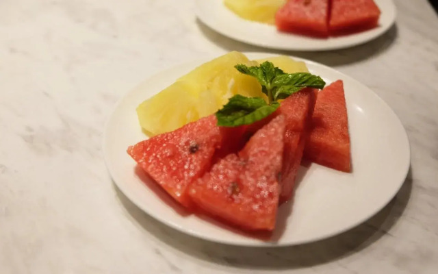 Bed Box Khaosarn Hostel