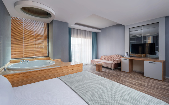 Siam Elegance Hotel & Spa