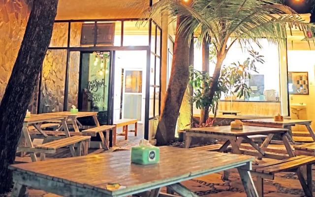 Pendhapa Art Space - Pas Limasan Homestay