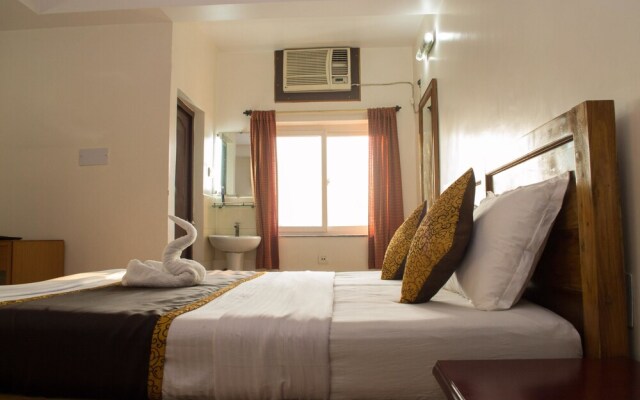 OYO Rooms Link Road