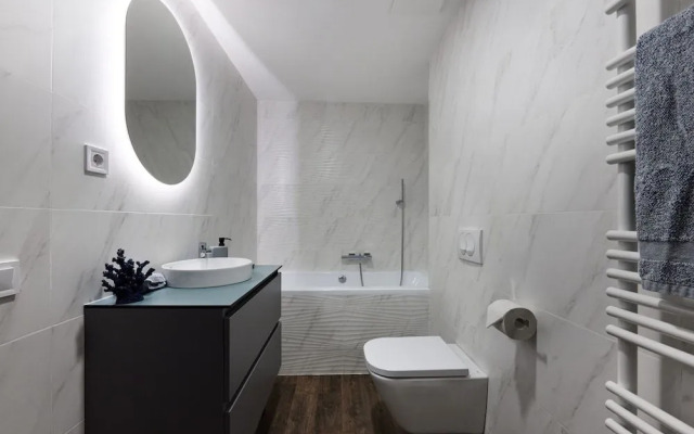 The Amberlyn Suite Hotel
