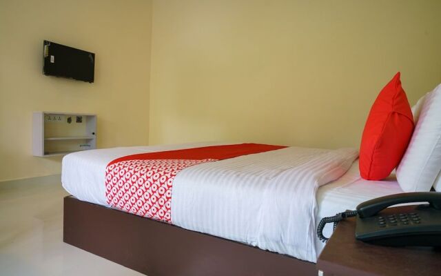 OYO 22426 Manha Residency