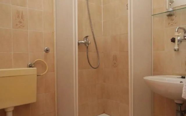 Triple Room Pasman 8223e