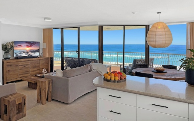 Albatross North Apartments