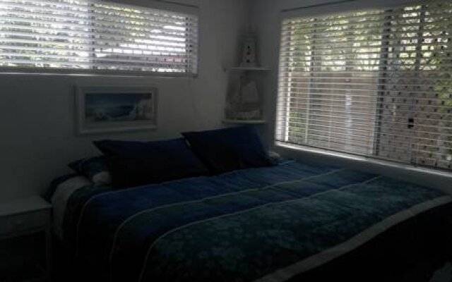 Trinity Tropical Oasis Trinity Beach Holiday Home