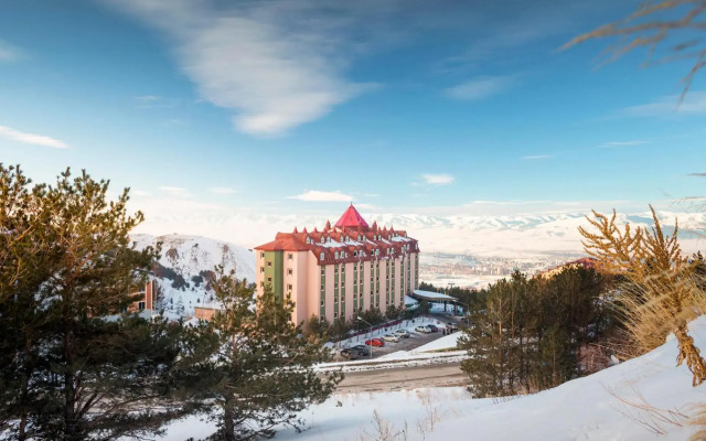 Palan Hotel