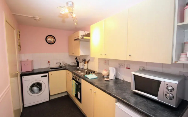 Silver Lining - St Patrick Sq Apartment