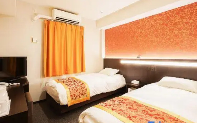Pearl Spring116 Hotel