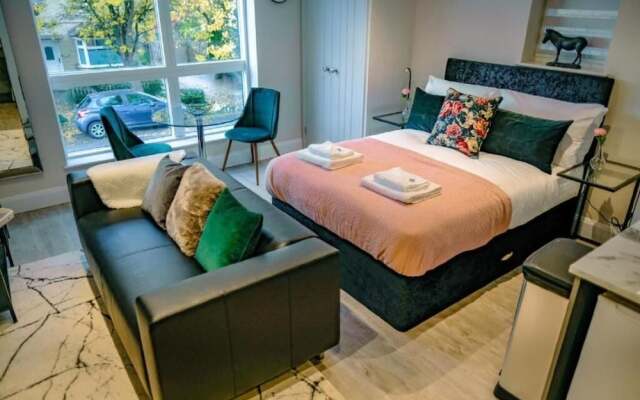 Catharine House by condokeeper