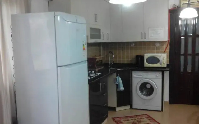 Alisa Apartment