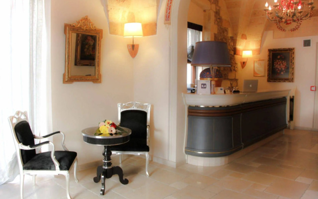 Kelina Charme Hotel by Cantine Due Palme