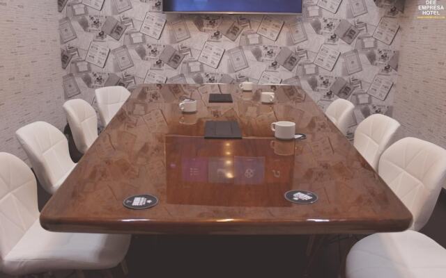 Townhouse OAK Dee Empresa