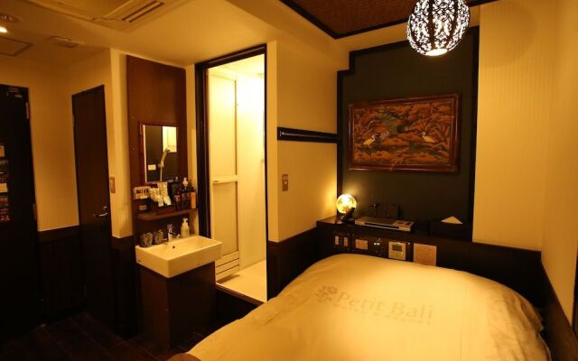 Petit Bali Ikebukuro - Adults Only