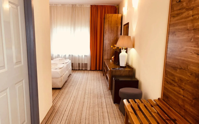 Chateau Hotel