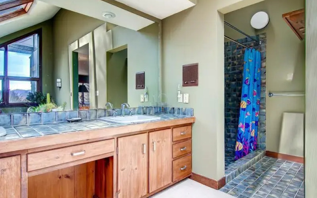 Shangri-La, Houses at Pittsfield