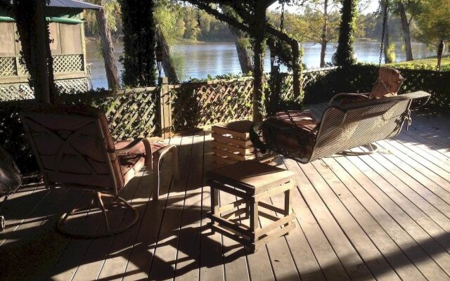 Atchafalaya River Lodge