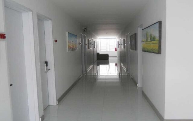 RedDoorz near Universitas Diponegoro