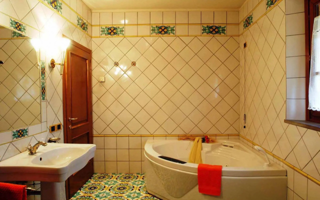 Country House in Chianti With Pool ID 33