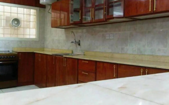 Al Farhan Hotel Suites Al Aqiq