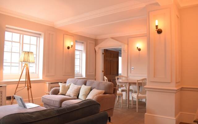 1 Bedroom Mayfair Apartment Near Hyde Park