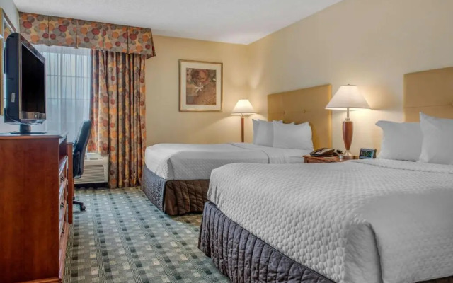 Crowne Plaza Cincinnati-Blue Ash Hotel