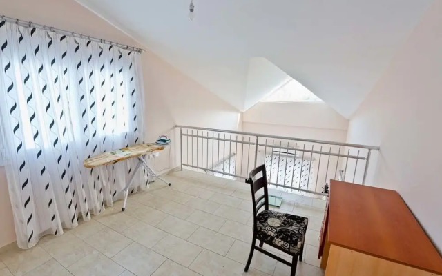 Villa Lagoon by Amy Villas