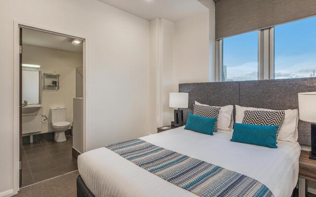Mantra One Sandy Bay Road