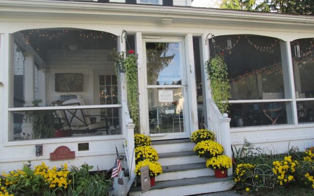 Buck's Homestead B&B